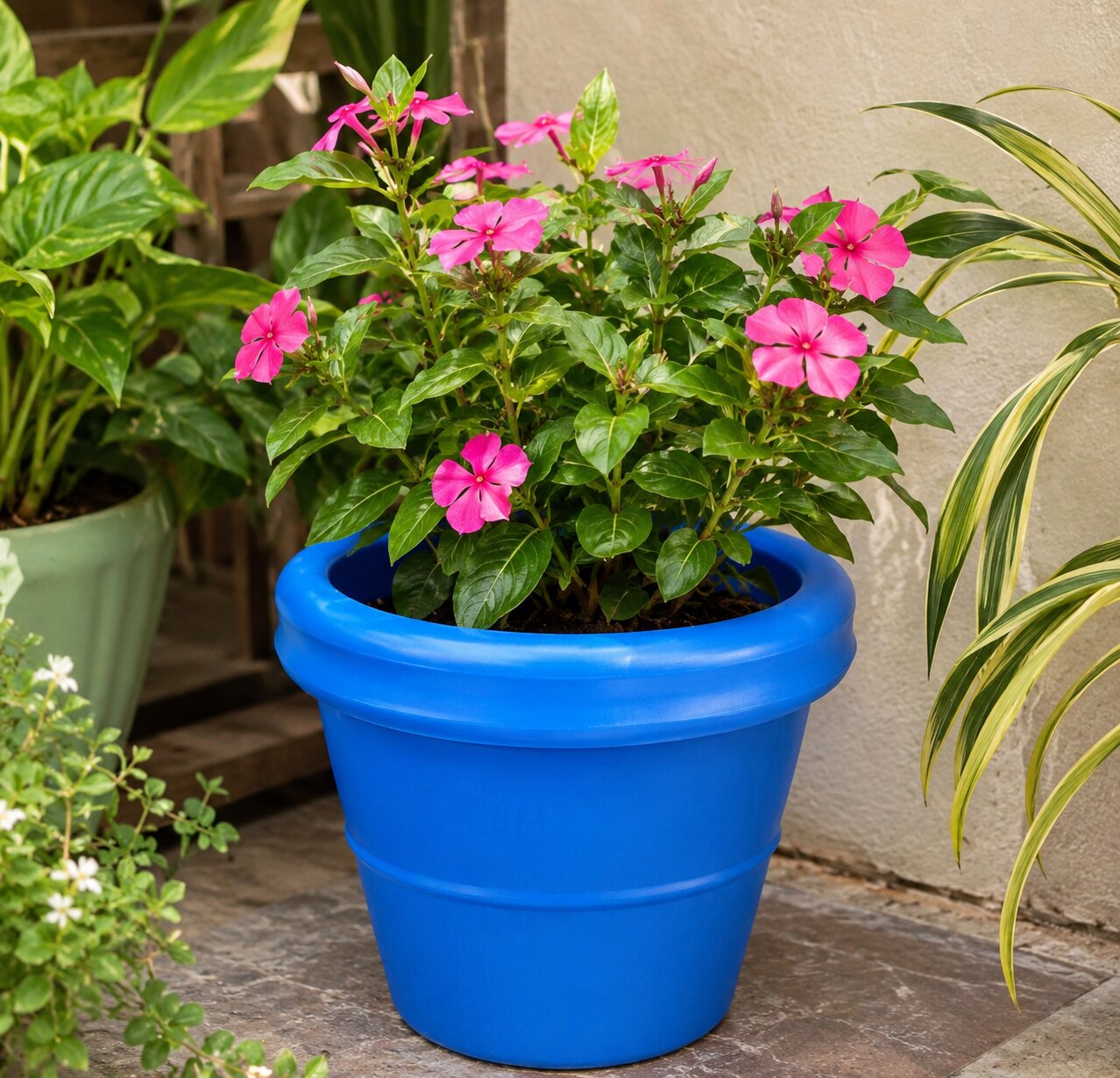 Conical S Blue Planter